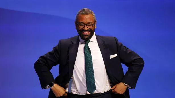 James Cleverly表示，受到残酷的二孩福利限制的家庭缺乏纪律